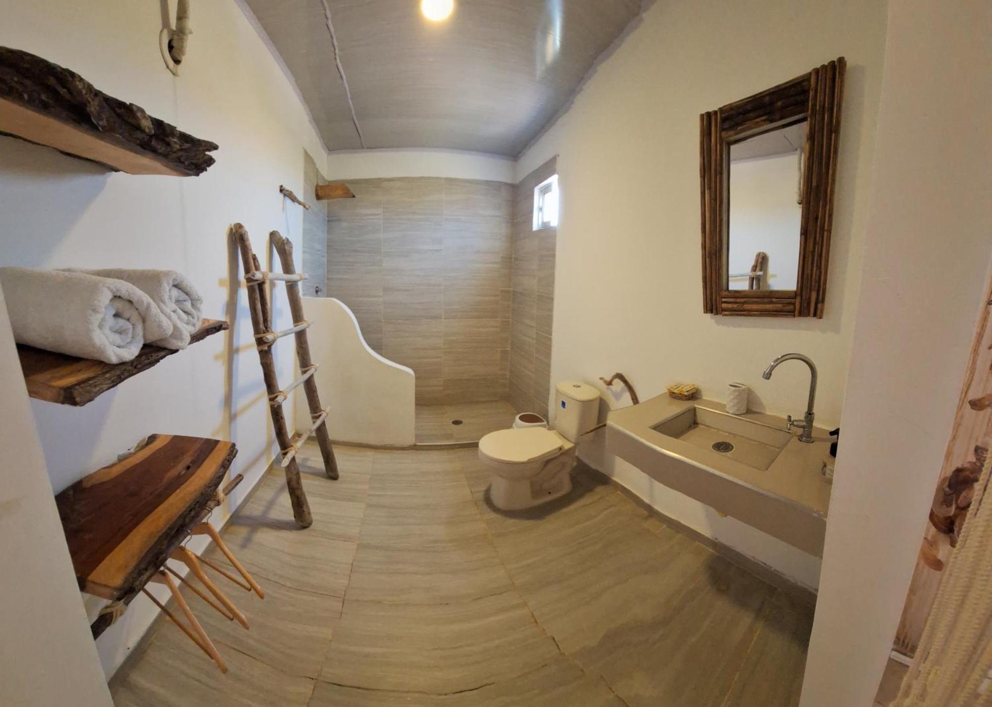Aiwa Hotel Mayapo Bagian luar foto